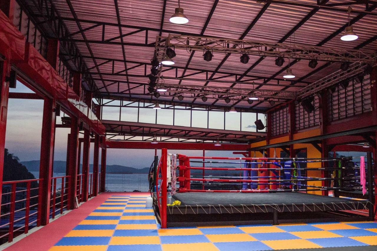 Khunsuek Muaythai Hostel Ao Nang Exterior photo